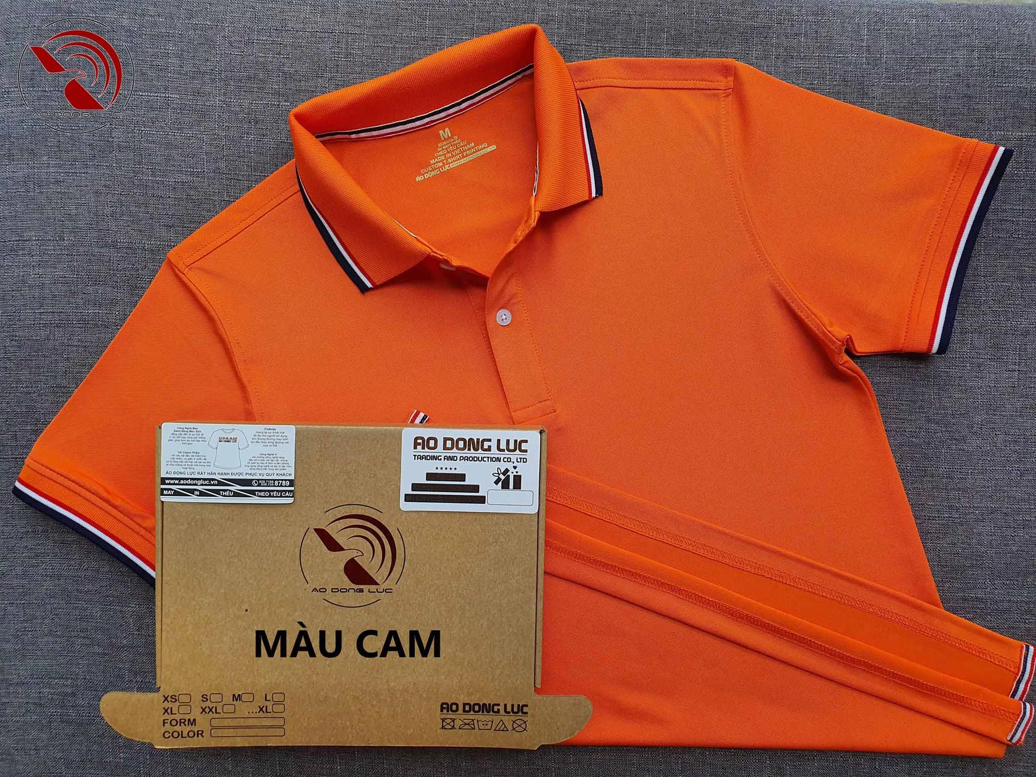Áo thun polo phối viền sọc màu cam