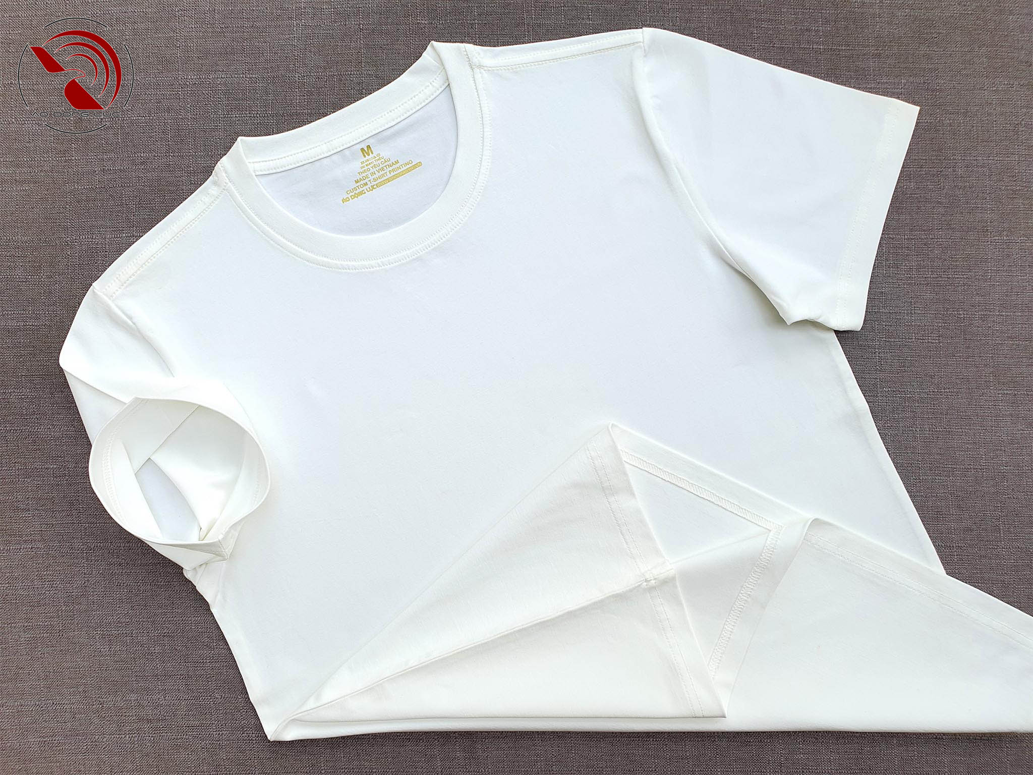 Áo thun cổ tròn ngắn tay cotton cao cấp màu trắng