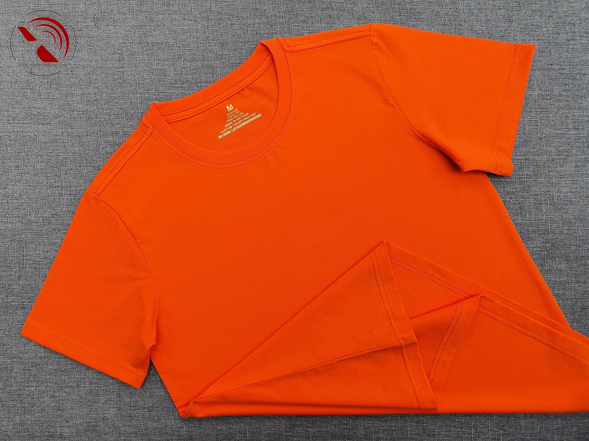 Áo thun cổ tròn ngắn tay cotton cao cấp màu cam