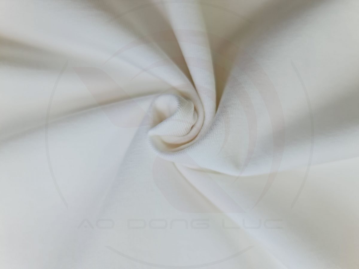 Chất vải áo thun cổ tròn ngắn tay cotton unisex định lượng 195grs màu trắng