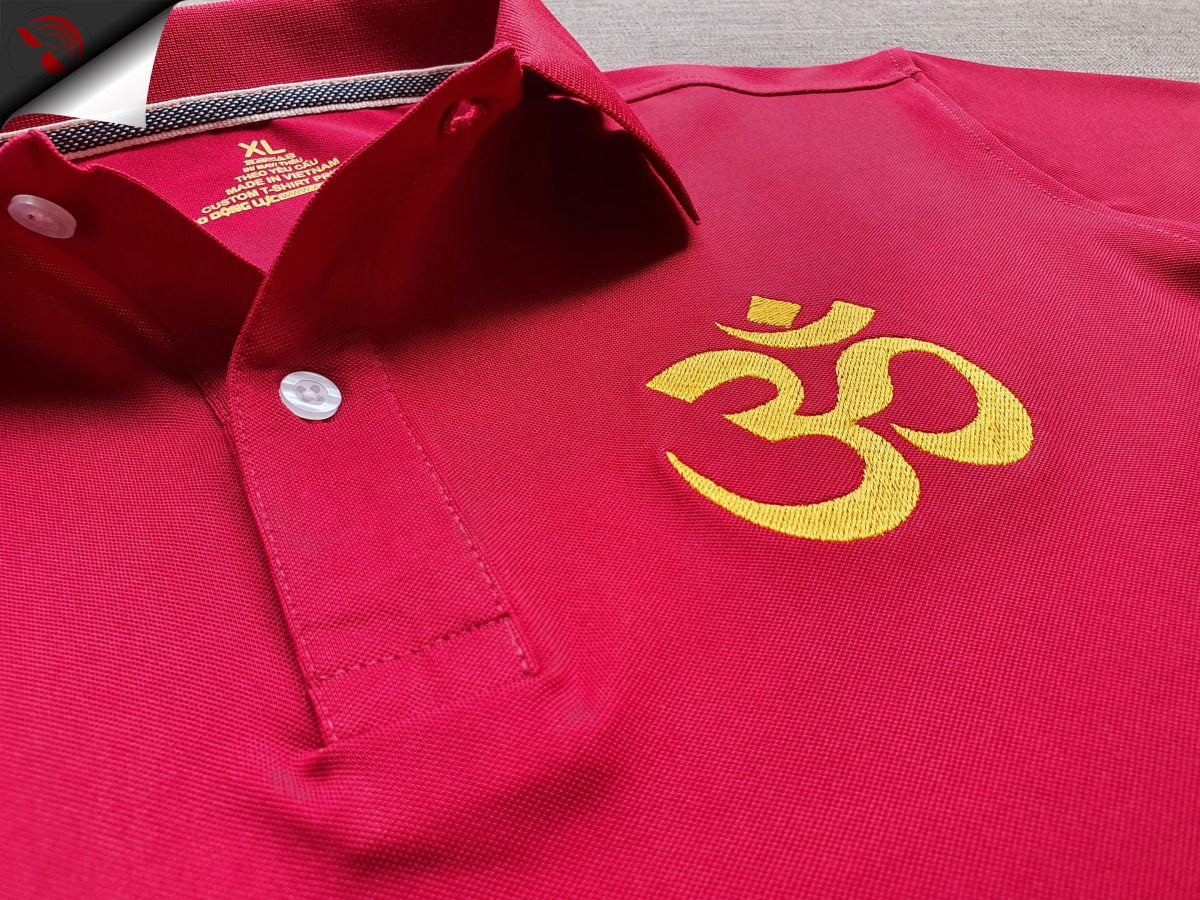 Đồng phục áo thun polo bo trơn màu đỏ đô thêu logo