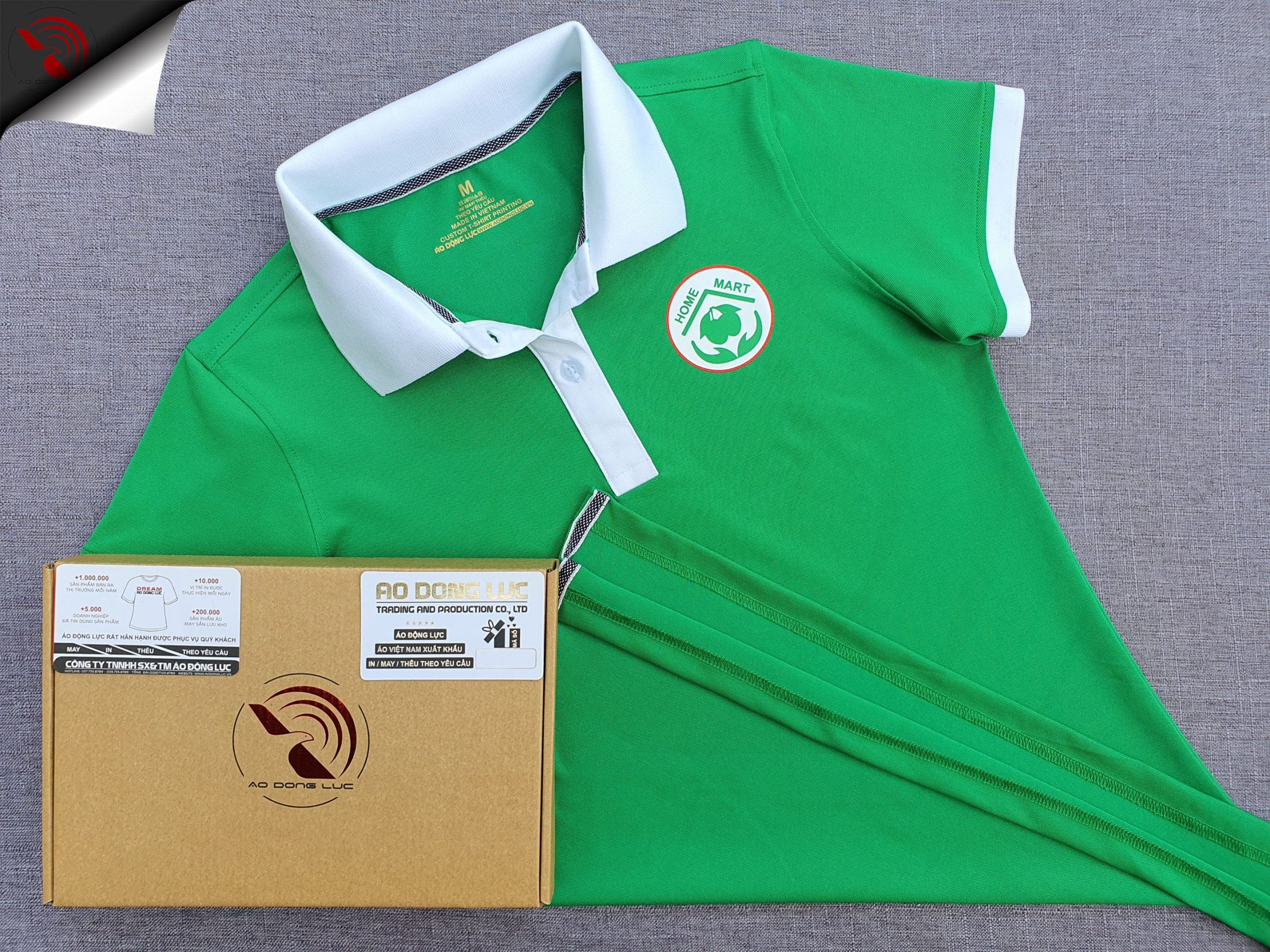 Đồng phục áo thun polo xanh két phối trắng in lụa logo