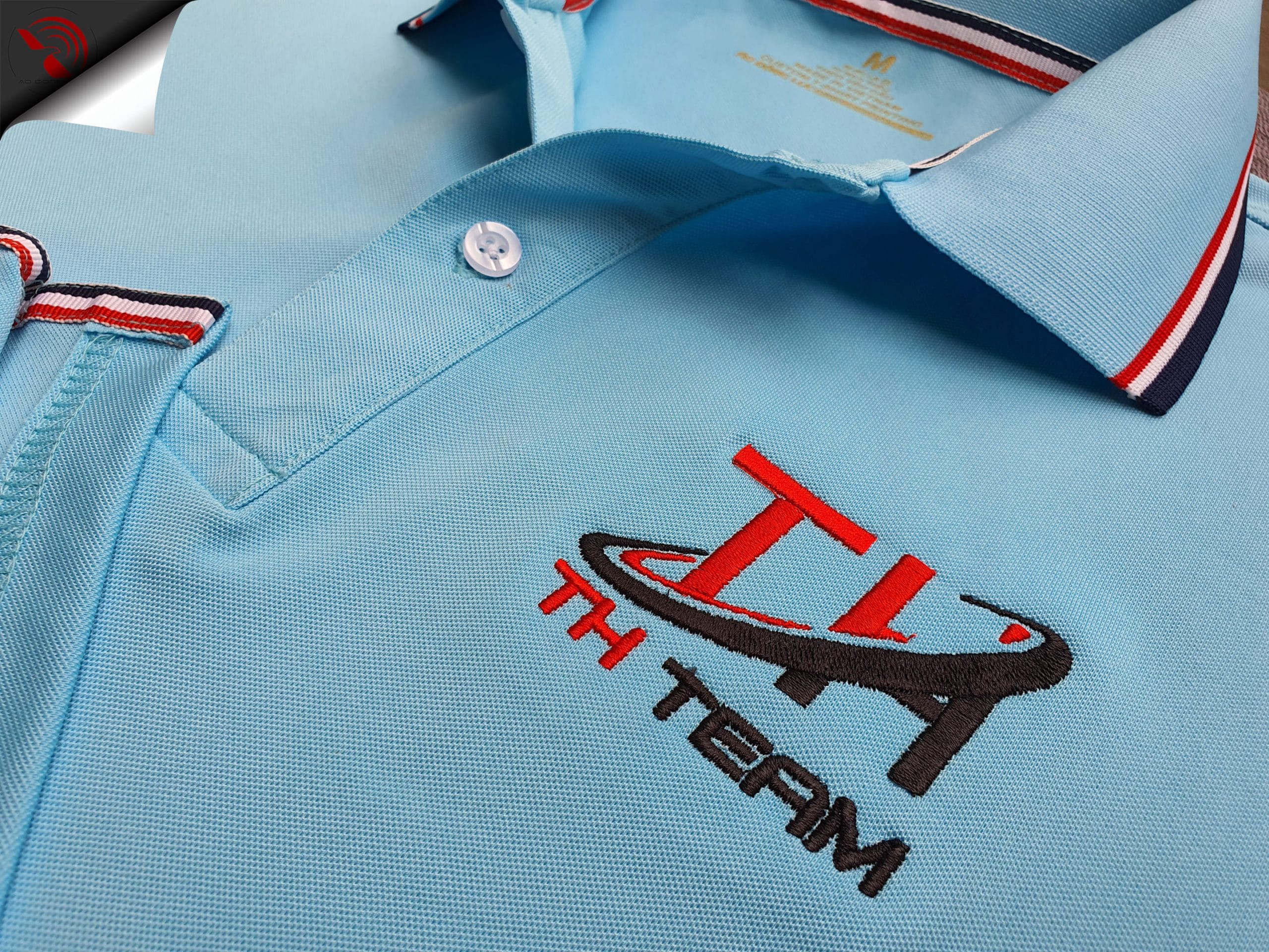 Đồng phục áo thun polo bo sọc màu xanh thiên thanh thêu logo