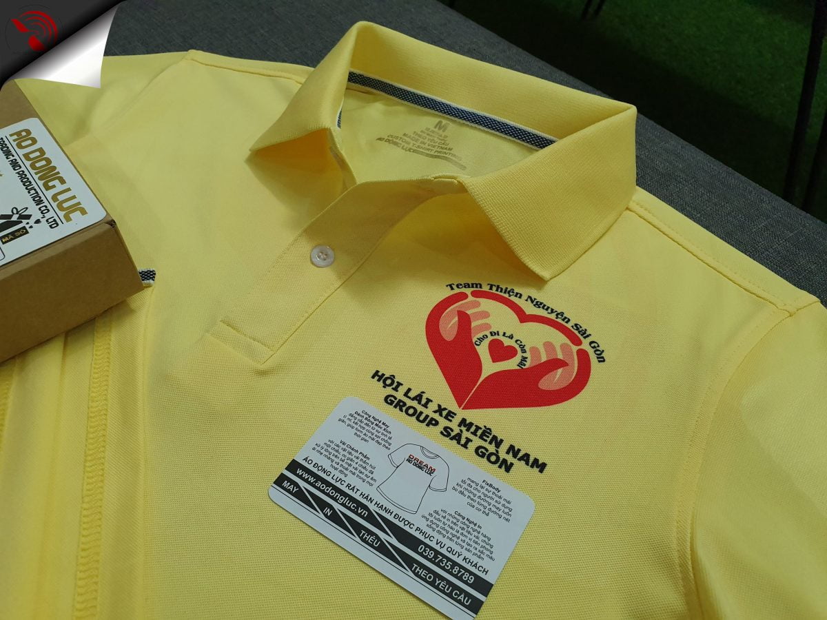 Đồng phục áo thun polo bo trơn màu vàng in chuyển nhiệt logo