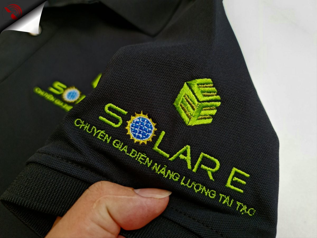 Hình thêu vi tính logo lên áo thun đồng phục polo màu đen