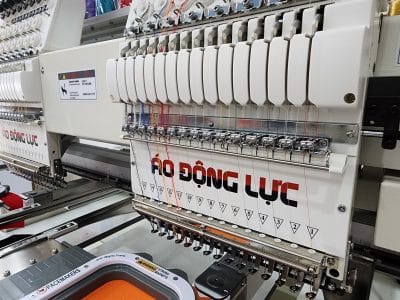 Máy thêu công nghệ hiện đại tại Áo Động Lực